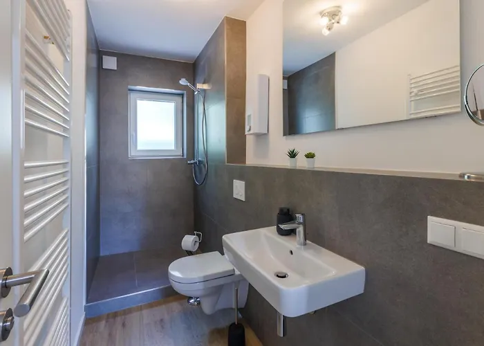 Glueck Auf Schleiermacherstrasse * 杜伊斯堡